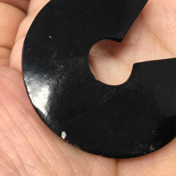 1980s Post-Modern Black Enameled Metal C Shape Earrings - Picture 8 of 10
